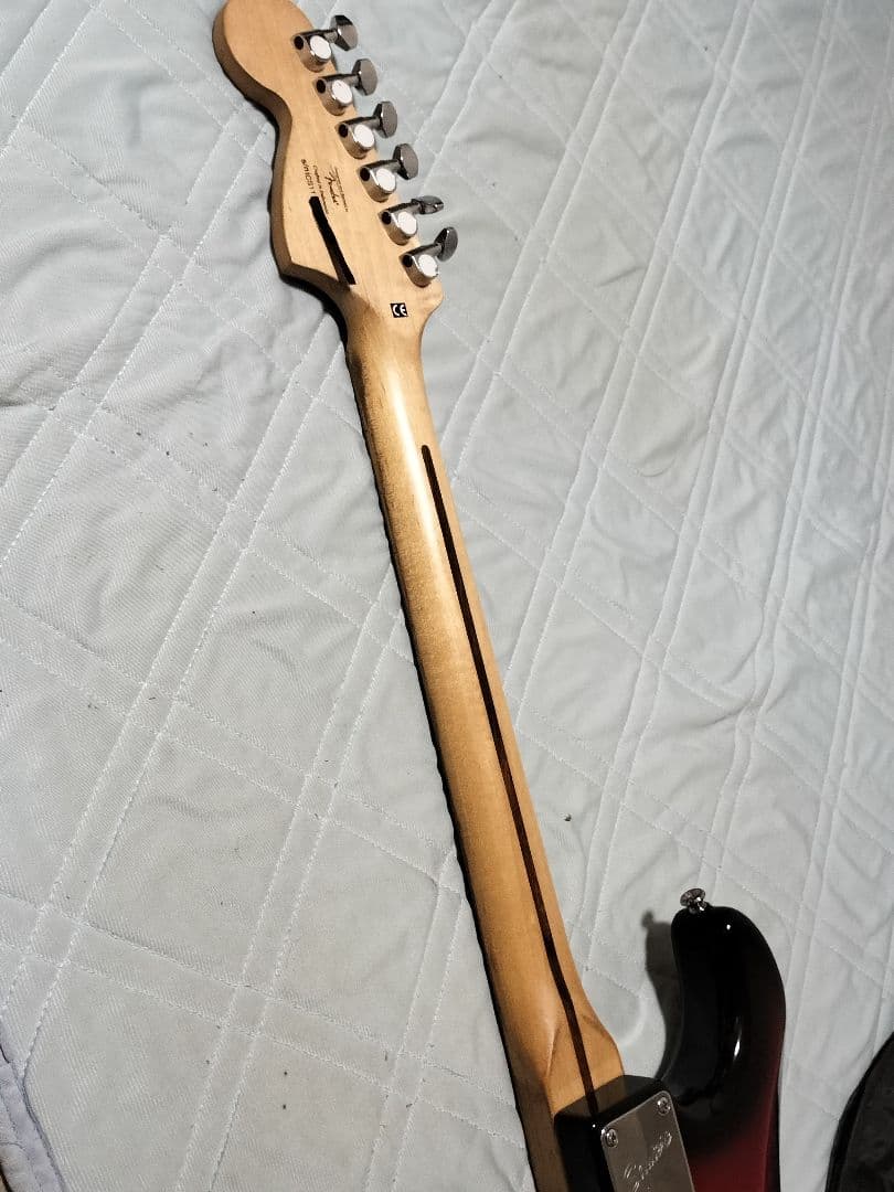 Squier スクワイヤー ストラト standard メイプル指板 ケース付