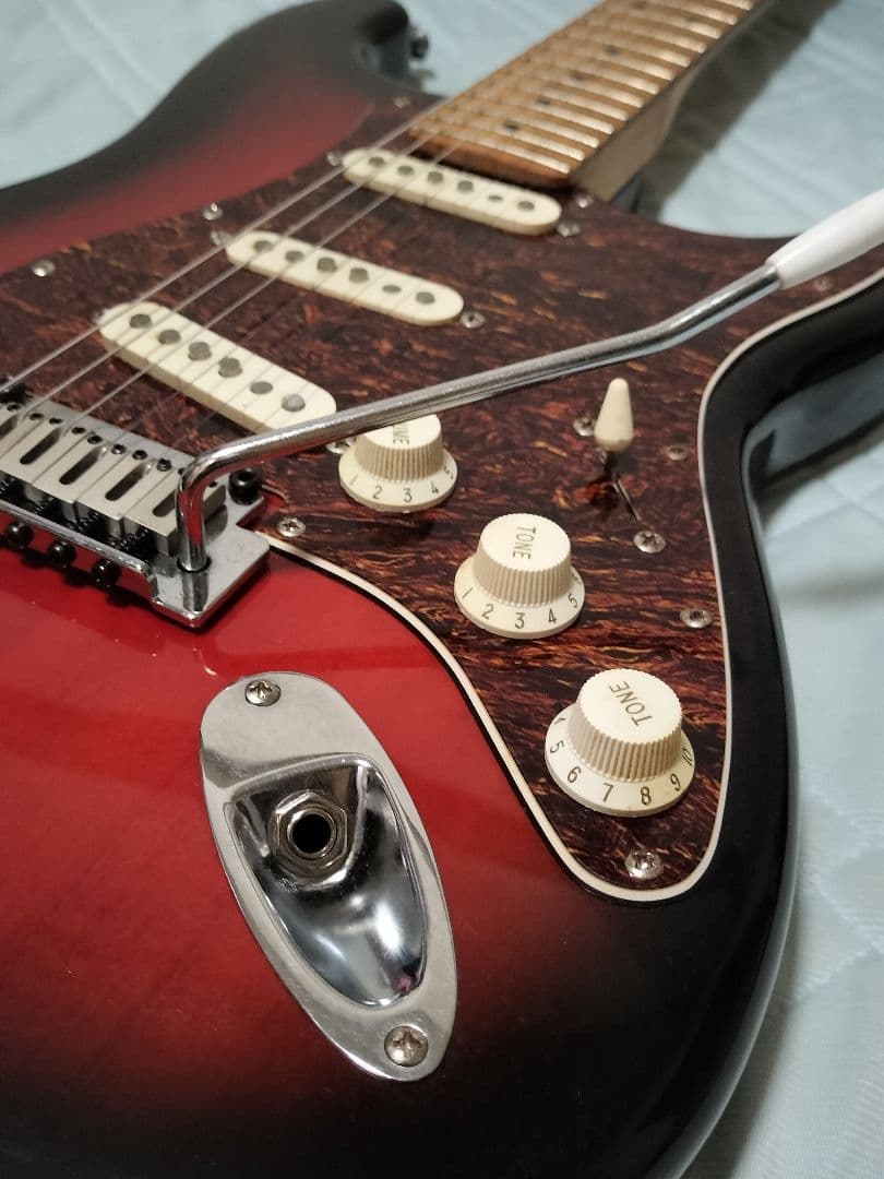 Squier スクワイヤー ストラト standard メイプル指板 ケース付