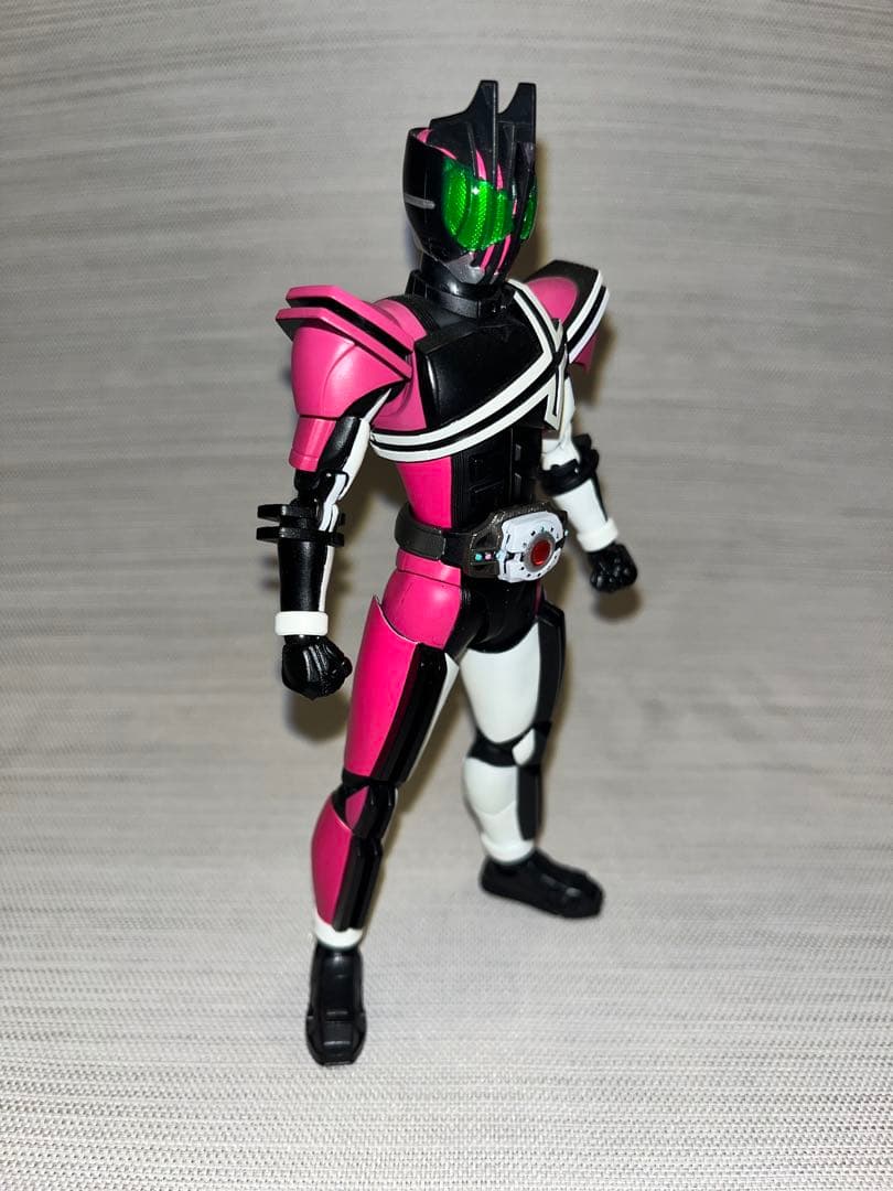 S.H.Figuarts真骨彫 仮面ライダーディケイド ネオディケイドライバー