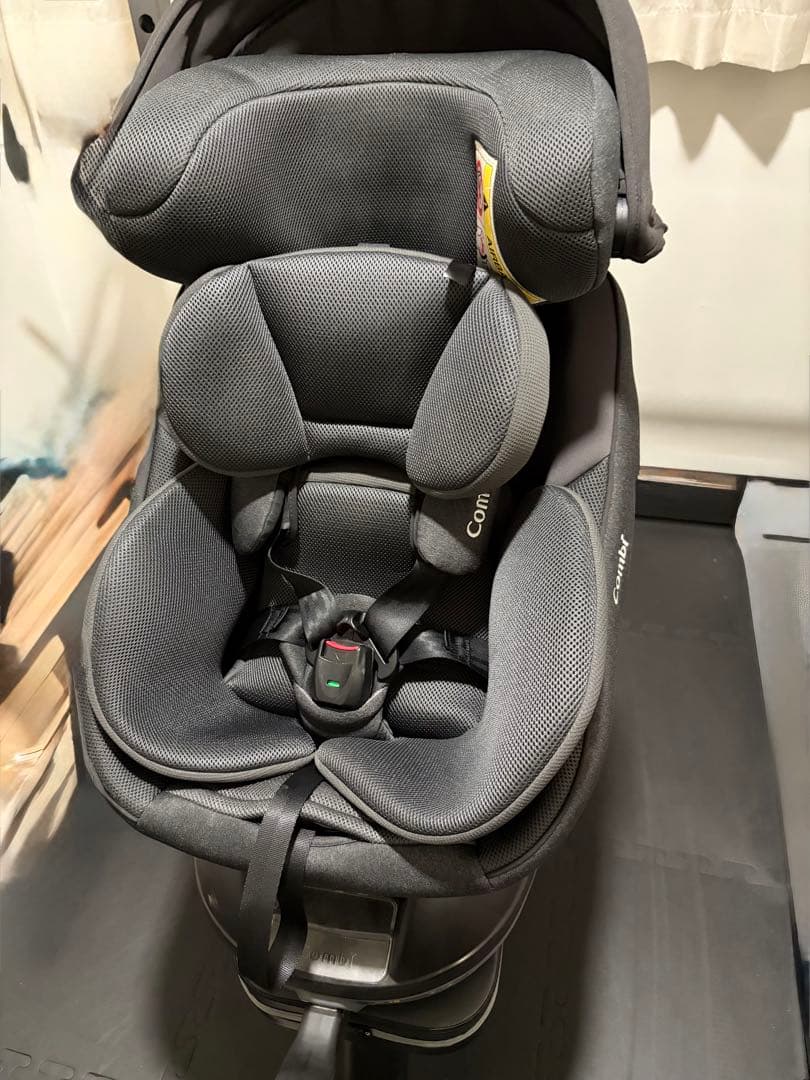 Combi コンビ　クルムーヴアドバンス ISOFIX JP-590