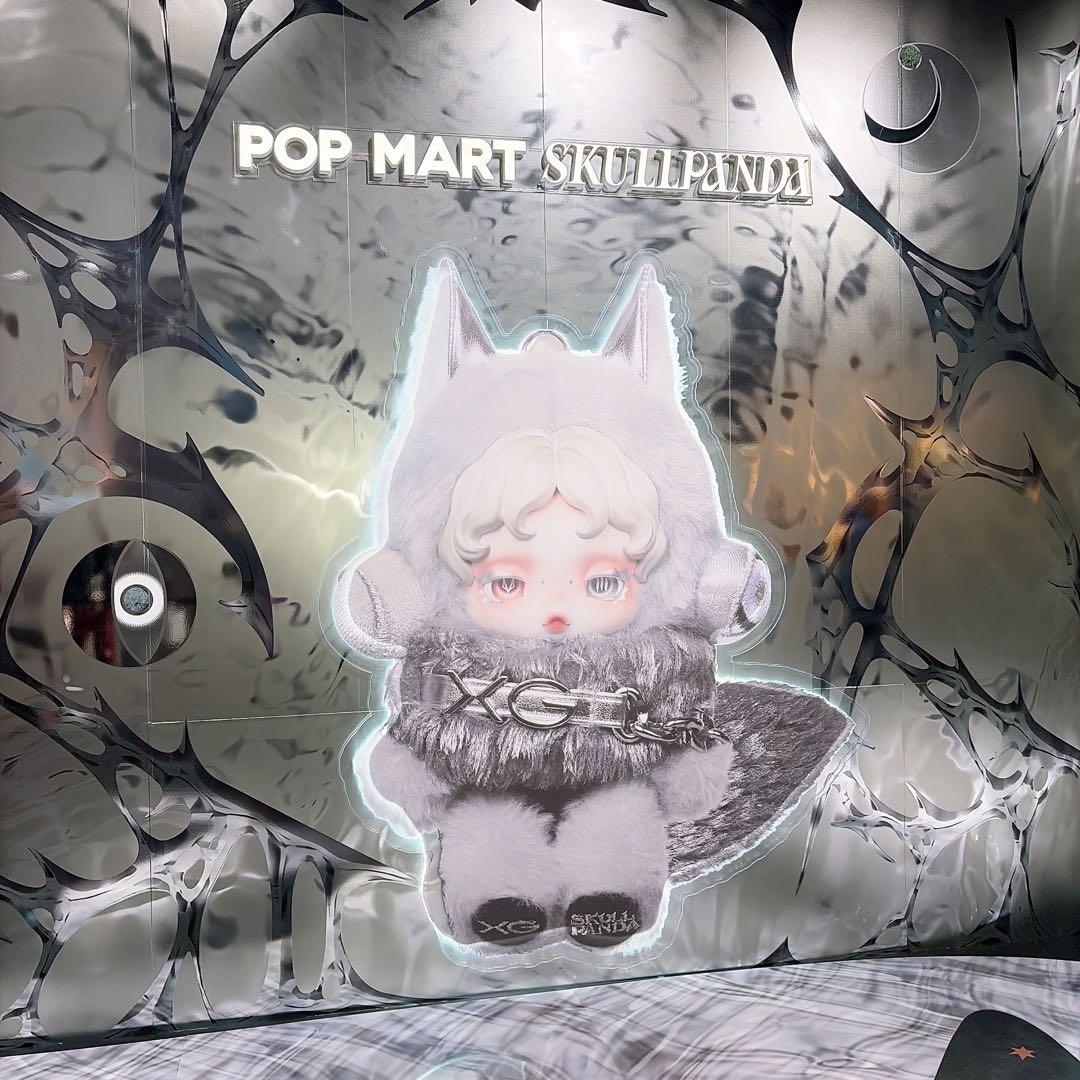POPMART スカルパンダSKULLPANDA XG　特典カード付き