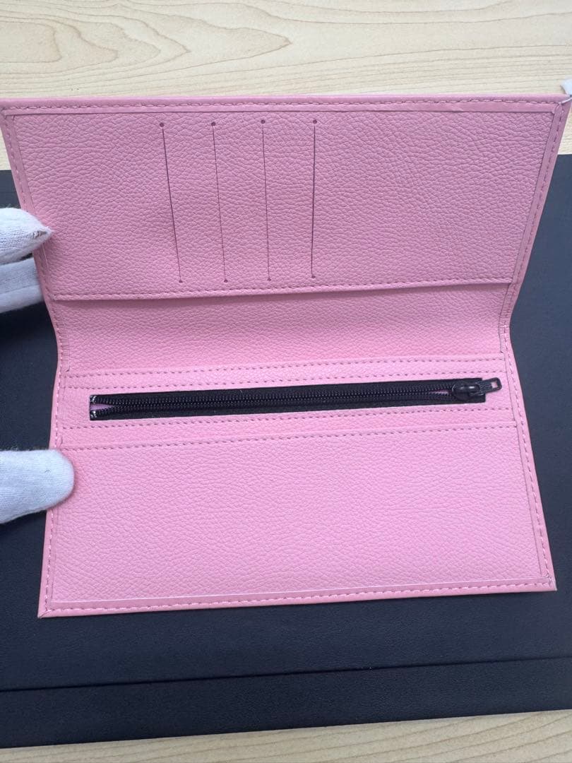 新品　未使用　皇居　ピンク 長財布 菊の御紋