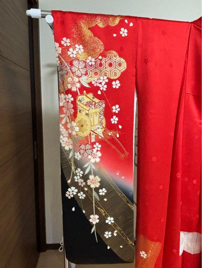 振袖（生絹）と帯の2点