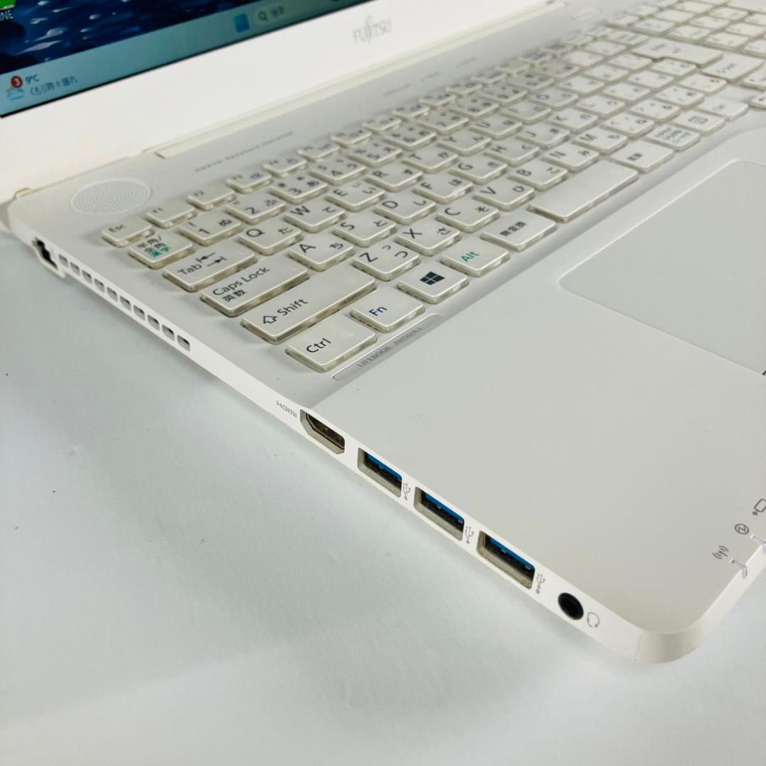 Core i7 SSD1TB メモリ32GB Windows11 ノートパソコン