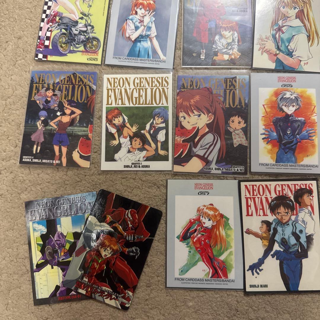 d*7様 エヴァンゲリオン　トレカ、雑誌等まとめ売り！