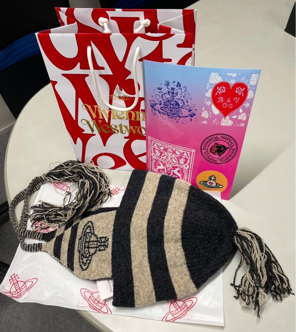 【い様】Vivienne Westwood 耳あてニット帽 美品 付属品完備