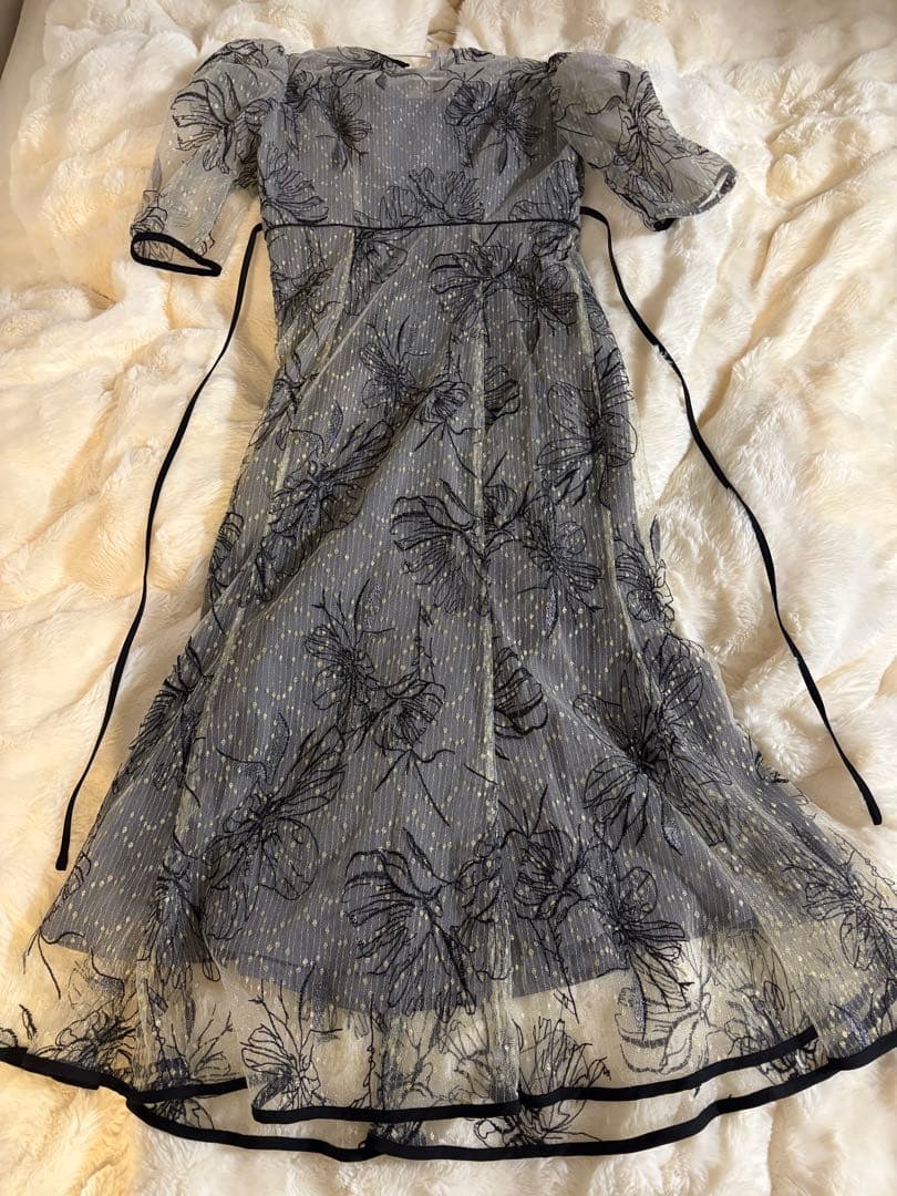 LEJA 花柄刺繍レースドレス　グレー