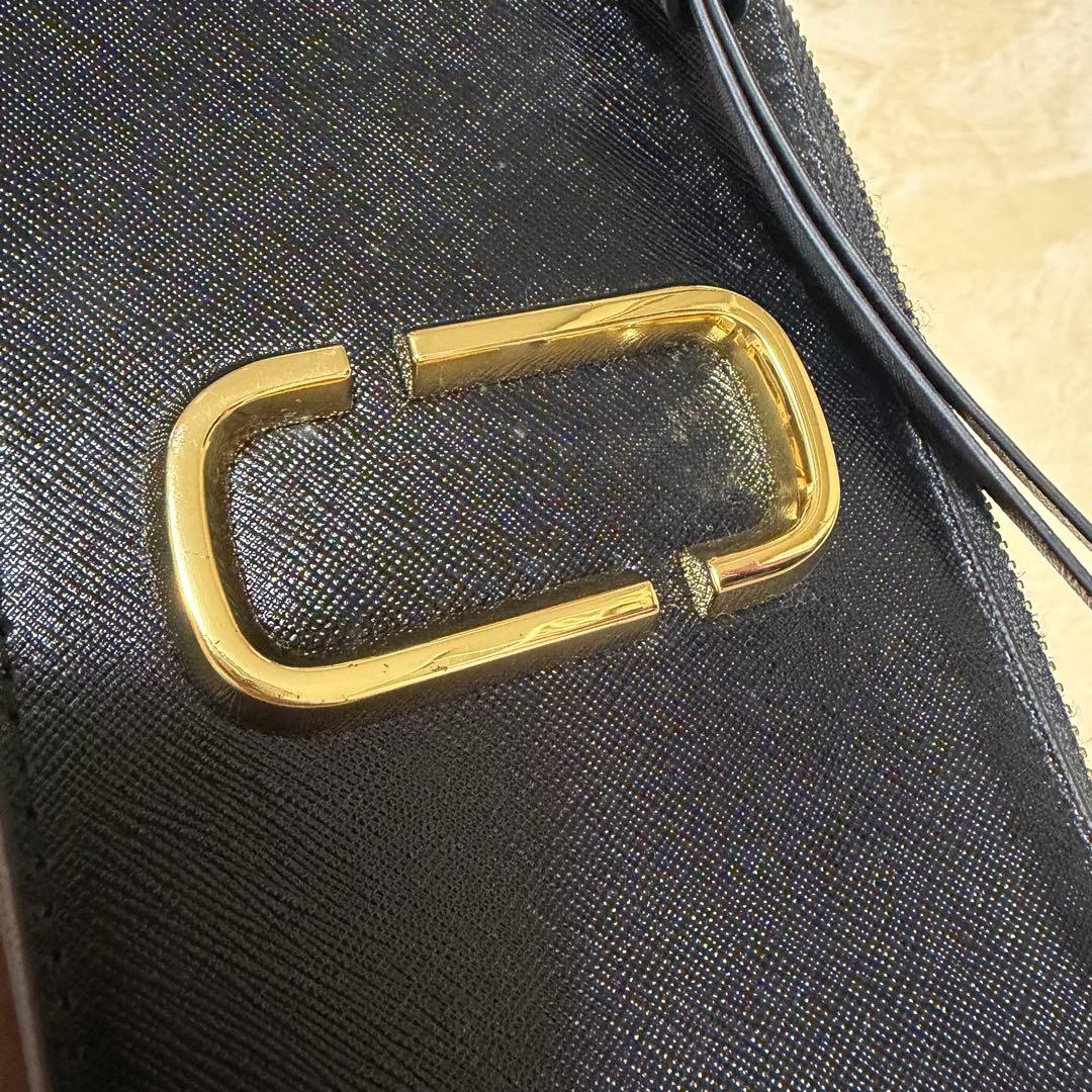 Marc Jacobs ブラック ショルダーバッグ スナップショット