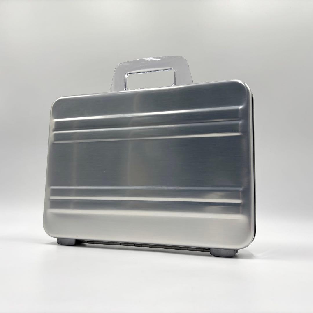 【美品】 ZERO HALLIBURTON クリアハンドル アタッシュケース