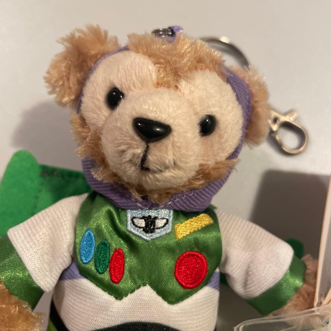 希少　レア　ダッフィー バズライトイヤー　ぬいぐるみキーホルダー　香港ディズニー