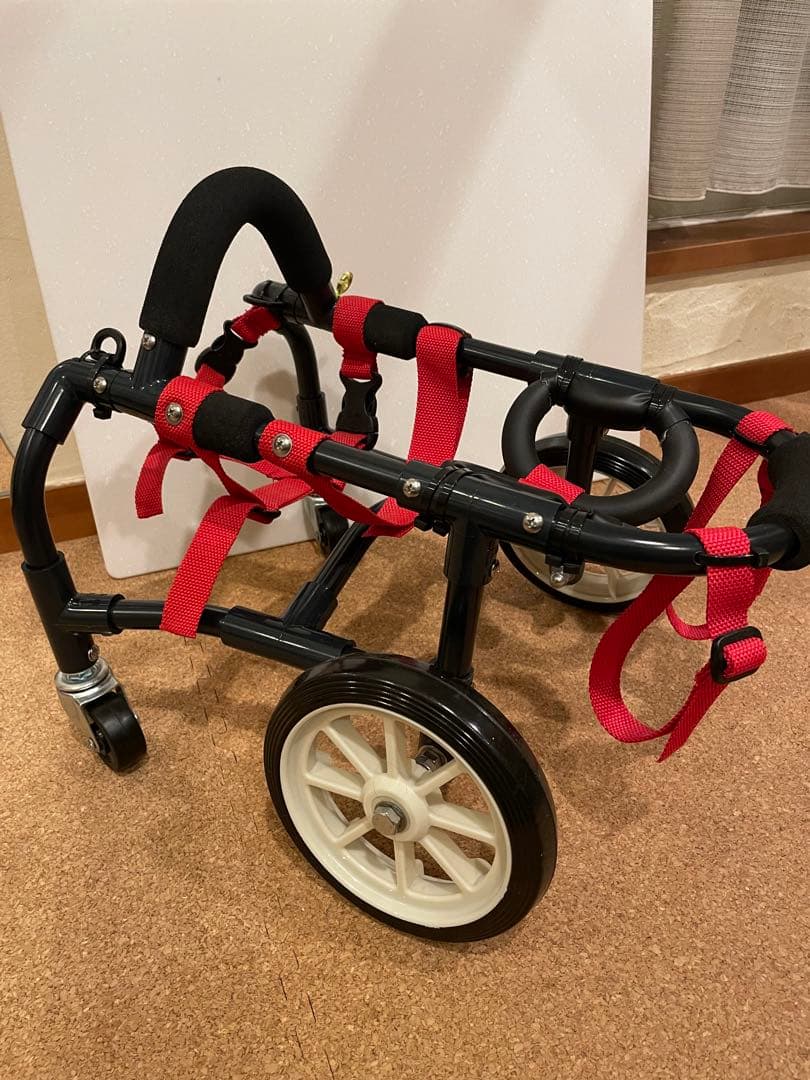 犬用 4輪車いす アドワークス製