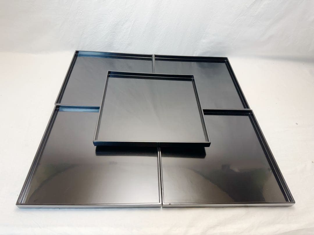 美品 懐石道具 輪島塗り 木製黒真塗 会席膳 四方膳 5客揃 銘々盆