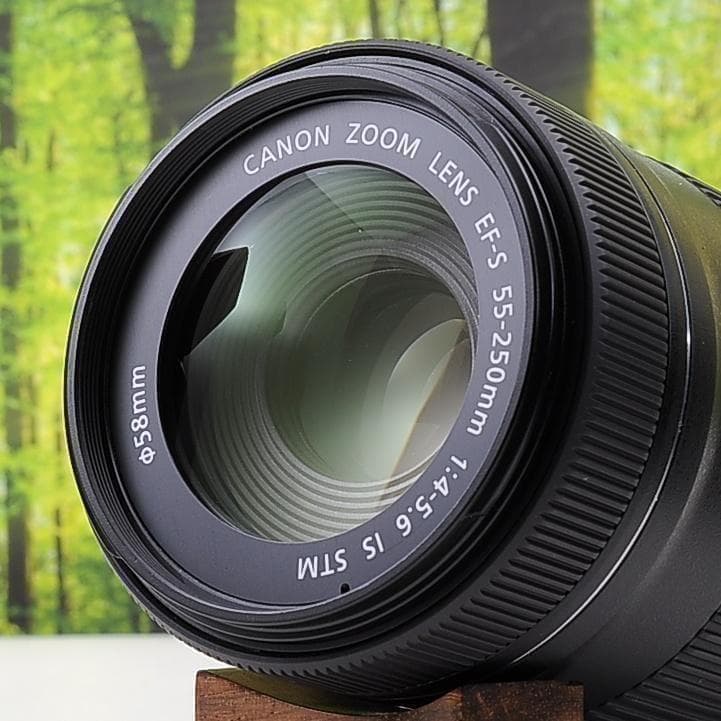 WiFi機能搭載☆Canon kiss X8i ダブルキット☆高性能一眼レフ