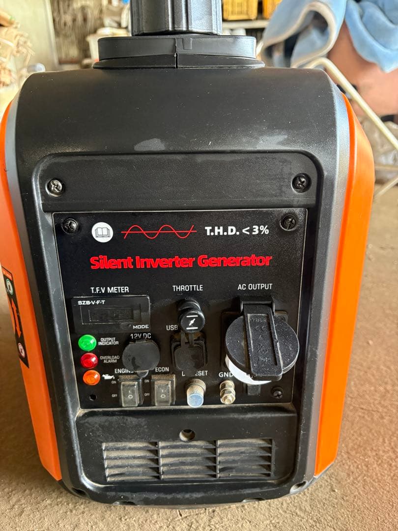 インバーター発電機　220V 50HZ 3500W 農業ドローンなどに