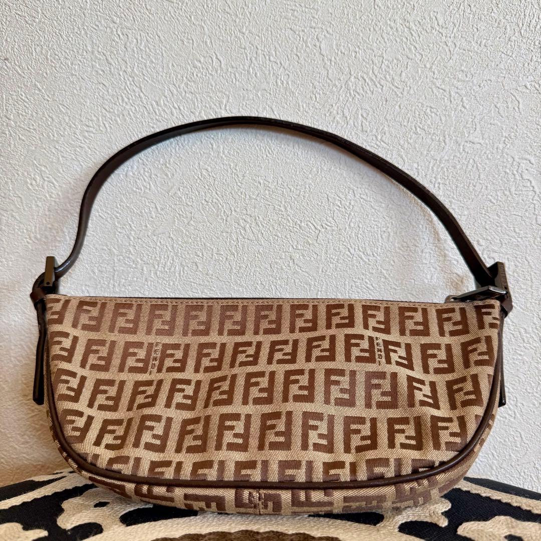 Fendi FFロゴショルダーバッグ ブラウン
