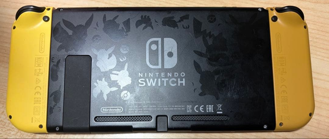 Nintendo Switch 本体 ピカチュウイーブイデザイン