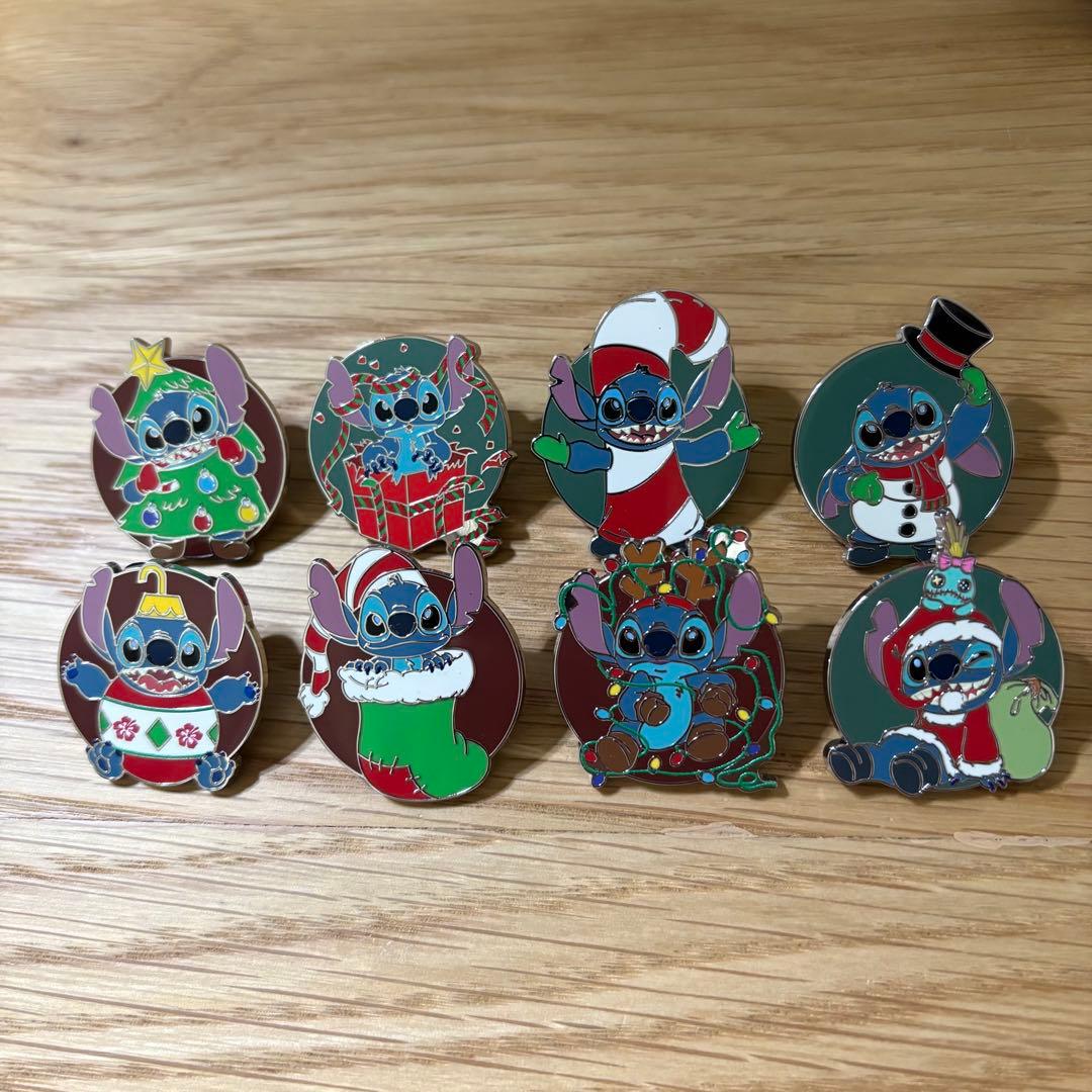 スティッチ クリスマスピンバッジ 8個セット　コンプリート　ディズニーストア