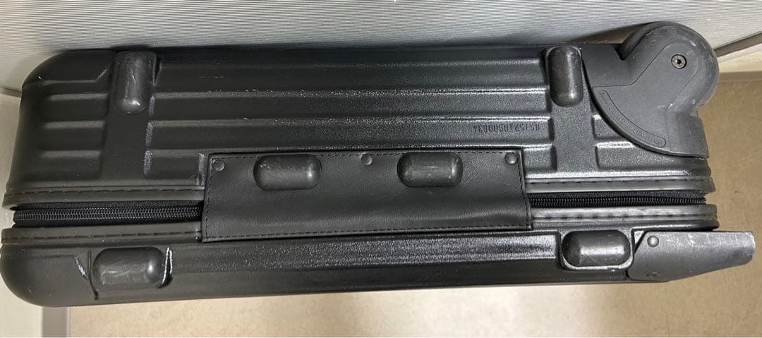 リモワ サルサ 35L 機内持ち込み 2輪 TSAロック マットブラック