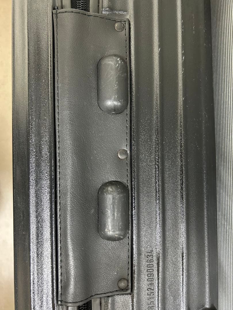 リモワ サルサ 35L 機内持ち込み 2輪 TSAロック マットブラック