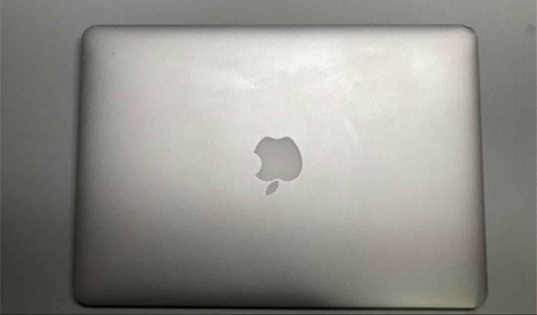 MacBook Air 13インチ　Early 2015