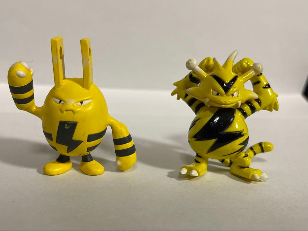 【超希少　レア物】モンコレ　エレキッド　エレブー　初期　フィギュア　ポケモン