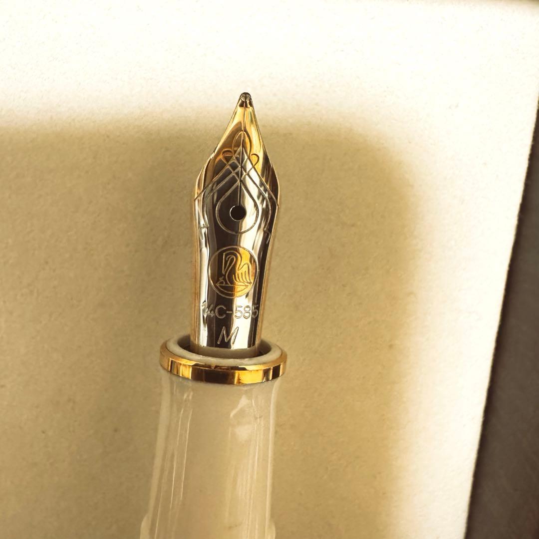 PelikanスーべレーンM400万年筆 ホワイト トータス　M中字