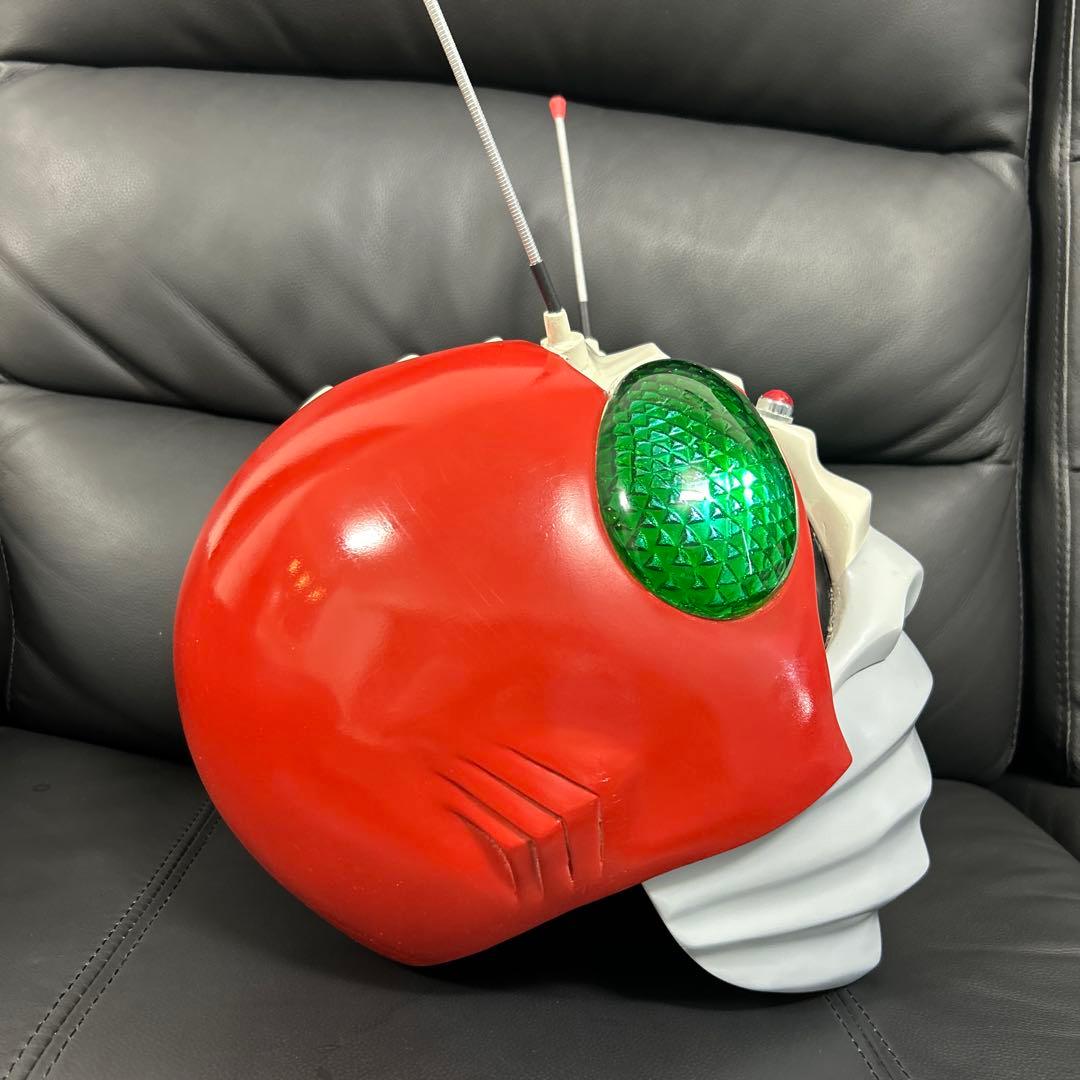 仮面ライダーV3 1/1スケール　マスク　発光あり　レトロ