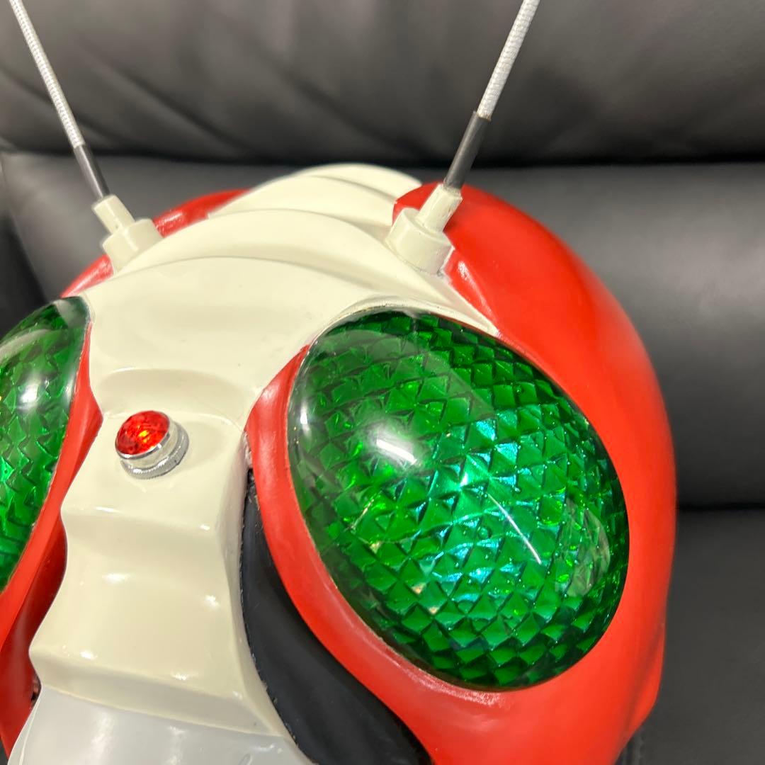 仮面ライダーV3 1/1スケール　マスク　発光あり　レトロ
