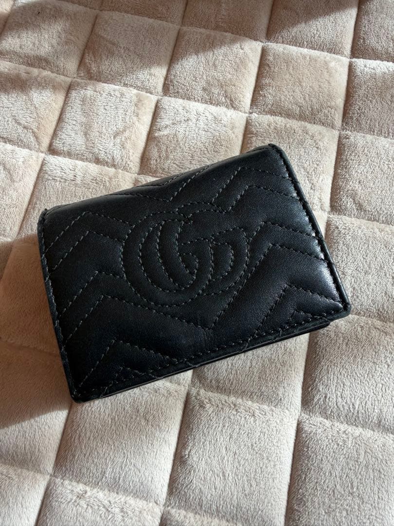 GUCCI ブラック 二つ折り財布 キルティング