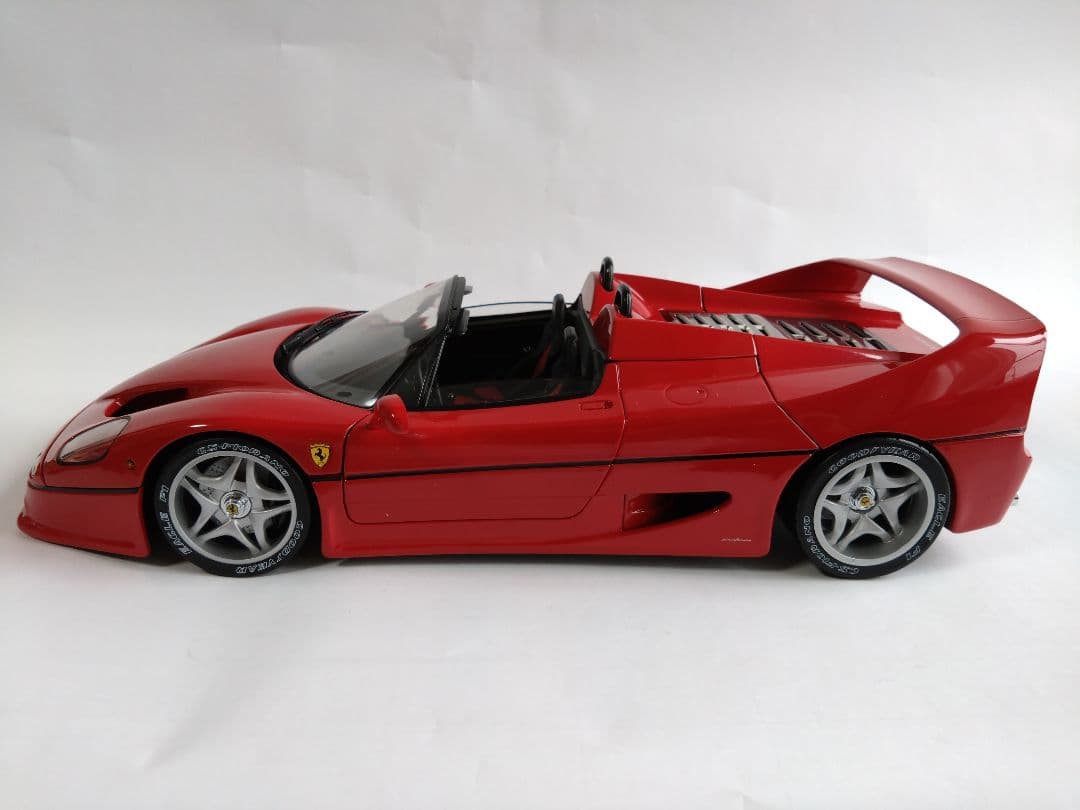フェラーリ F50 セミアッセンブルドダイキャストモデル　1/12