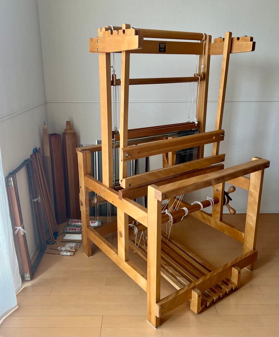 東京手織機 KM-650ろくろ式（旧型）4枚綜絖6本踏み木/筬・綜絖枠付き/中古