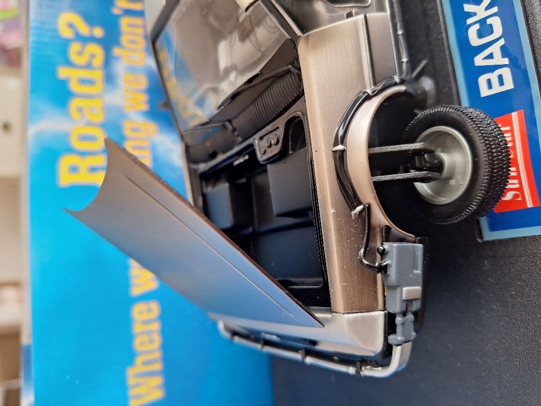 バック・トゥ・ザ・フューチャー Part2 デロリアン 1/24