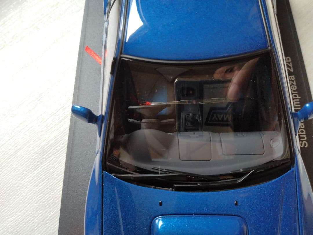 オートアート　1/18　スバル インプレッサ 22B STi バージョン