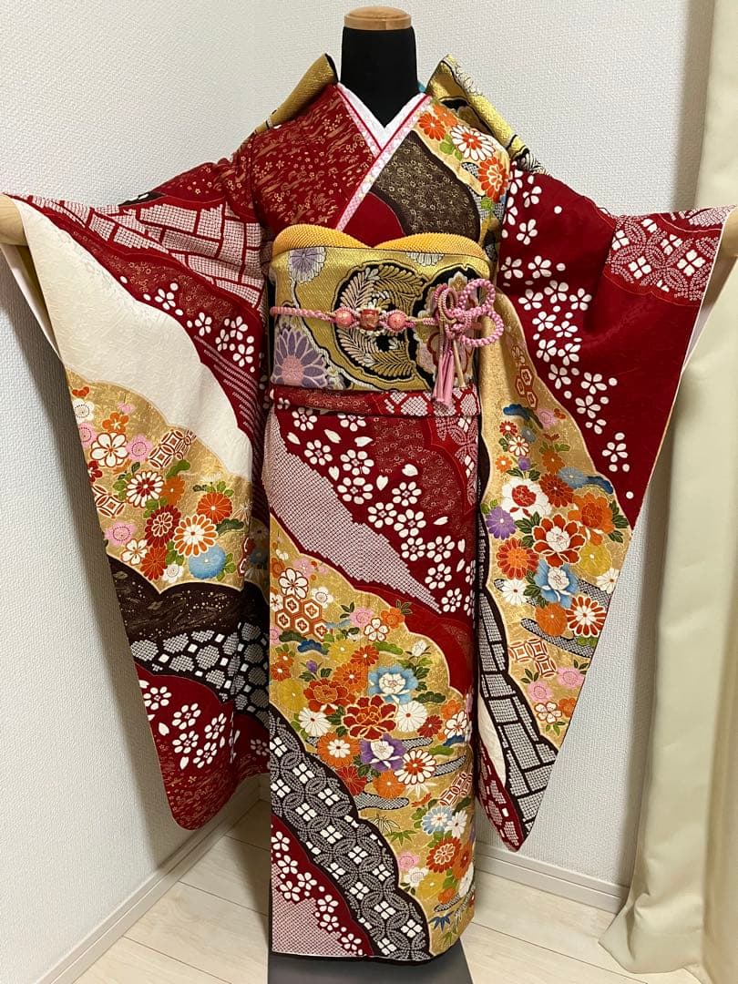 上質！赤の部分絞り正絹振袖 全て揃ったフルセット Mサイズ