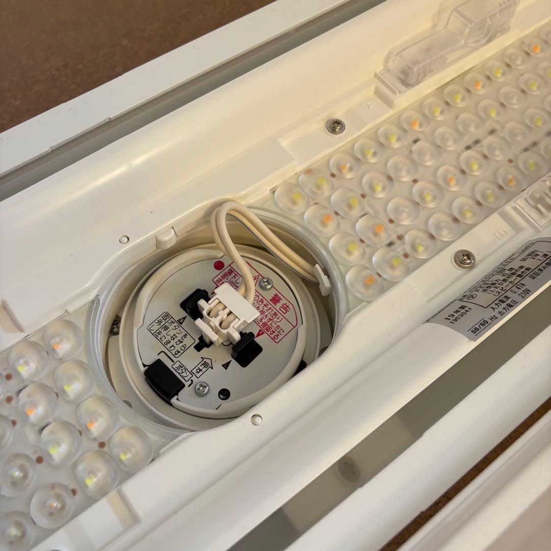 【美品】パナソニック LEDシーリングライト HH-XCD0888A 8畳
