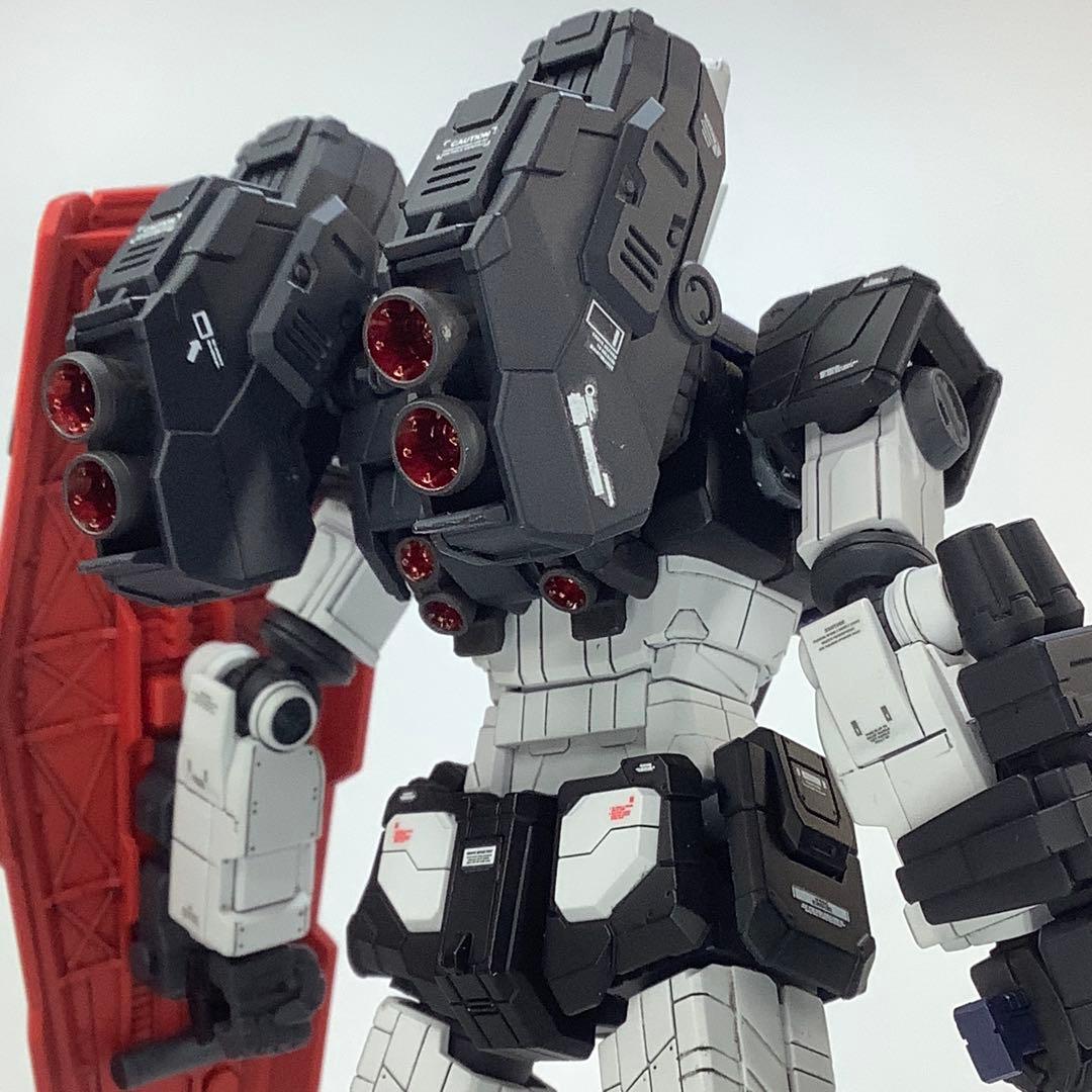 HG RX-78F00HMT 高機動型ガンダム　塗装済完成品