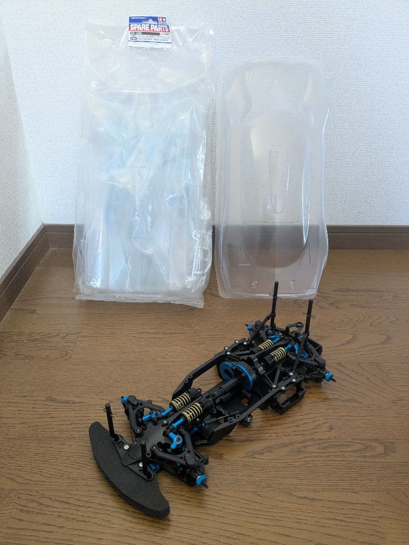 タミヤ　TC-01シャーシ　オプション多数、ボディ2枚付