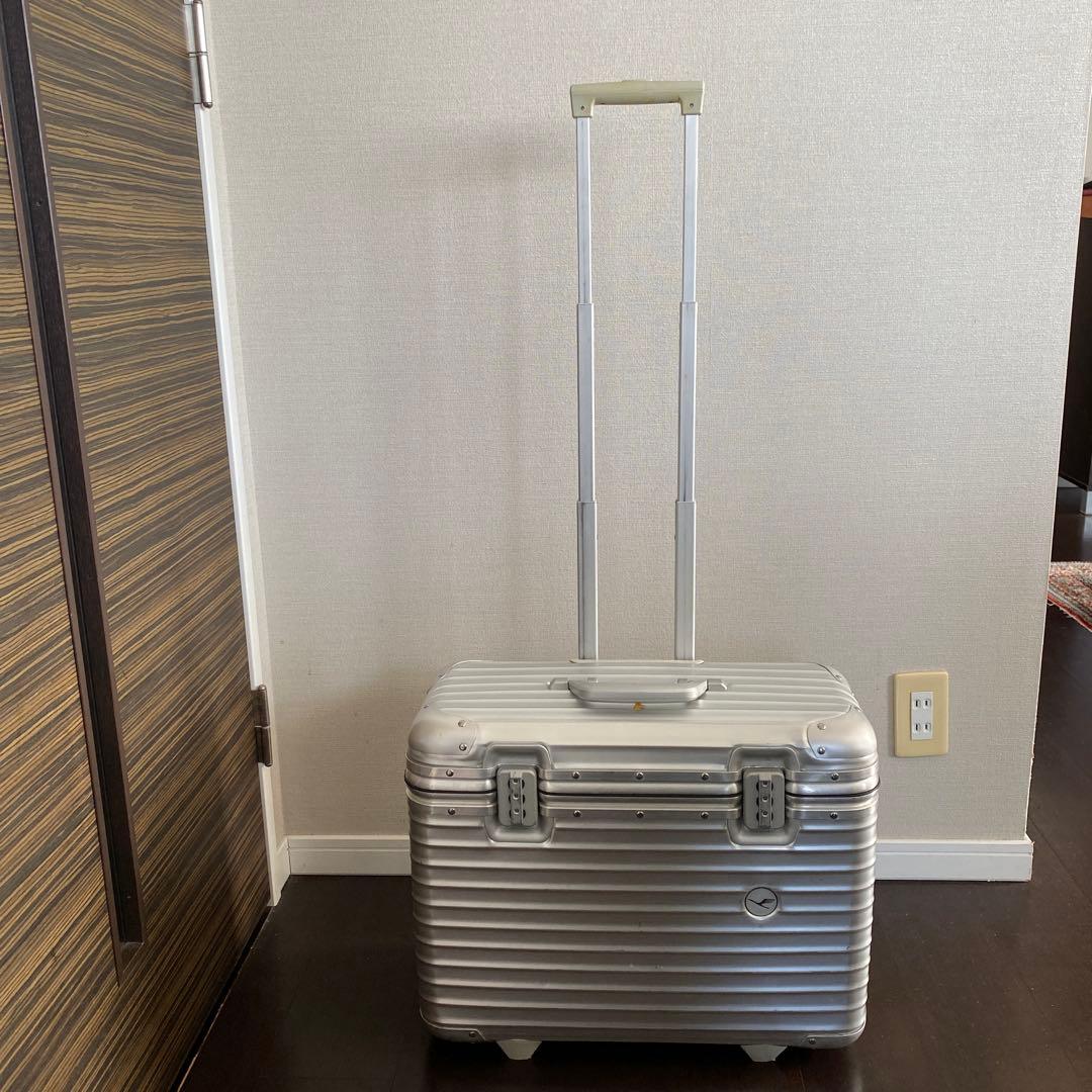 RIMOWA シルバーキャリーケース 中型