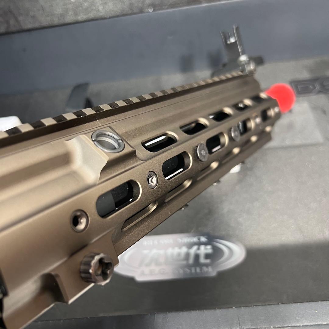美品　東京マルイ 次世代 HK416 デルタカスタム　バッテリー付
