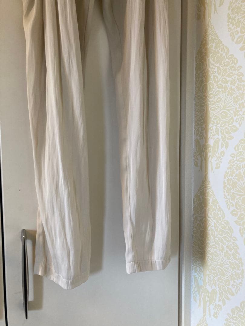 FUMIE TANAKA フミエタナカ　夏物サルエルパンツ　ベージュ