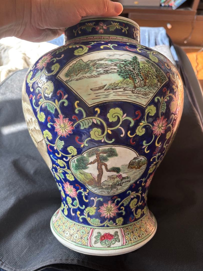 中国古美術 清末民国時代　粉彩大壺　大罐　開光山水風景文　高さ30cm