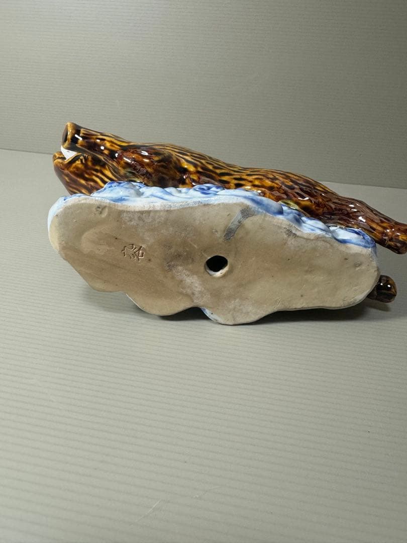 2089 九谷焼　イノシシ　置物