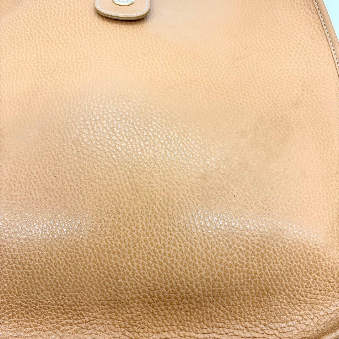 ハイクラス パンチング レザー ショルダーバッグ キャメル Hモチーフ