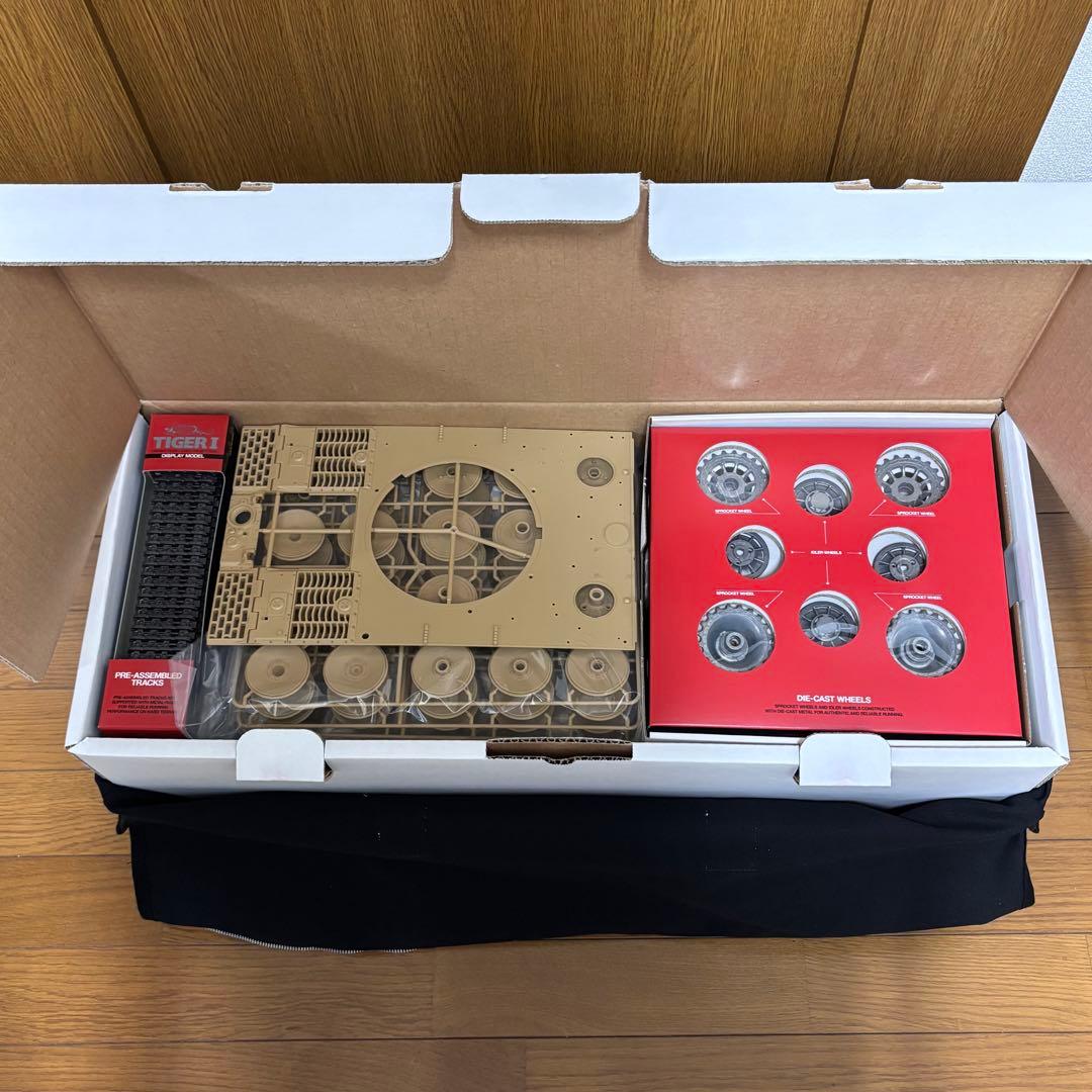 タミヤ　1/16 ドイツ重戦車タイガーⅠ 初期生産型 & 塗装マニュアル本