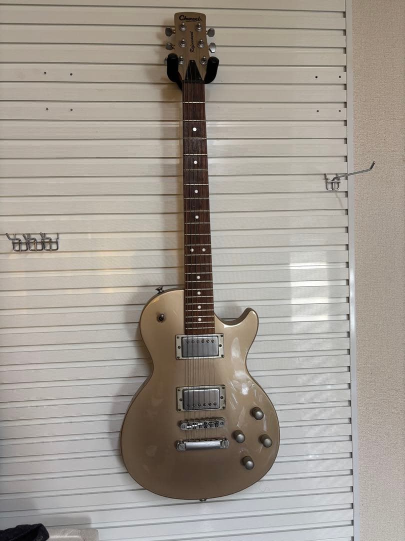Charvel Rejuvenment シャンパンゴールドエレキギター
