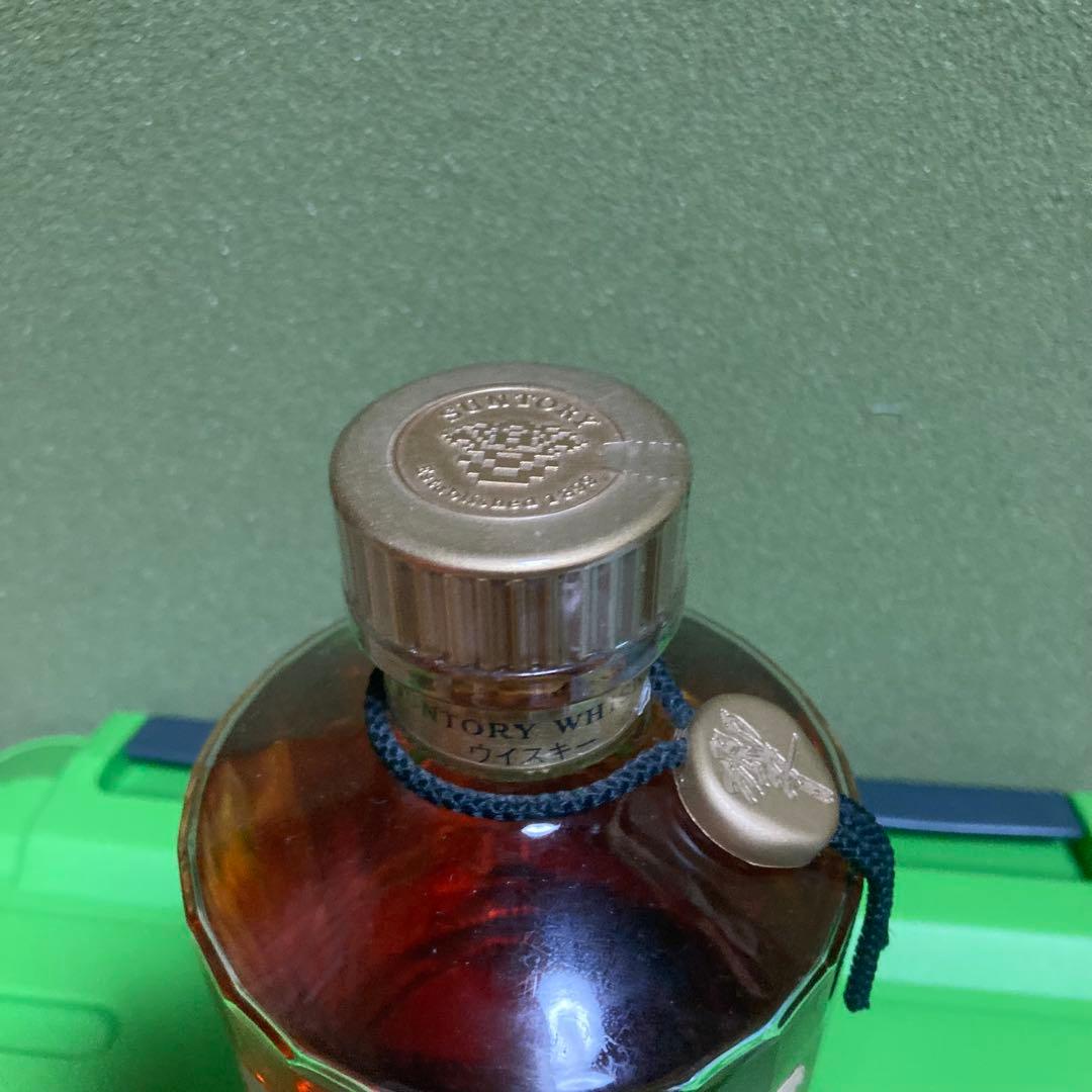 サントリー　響（17年）金キャップ向獅子