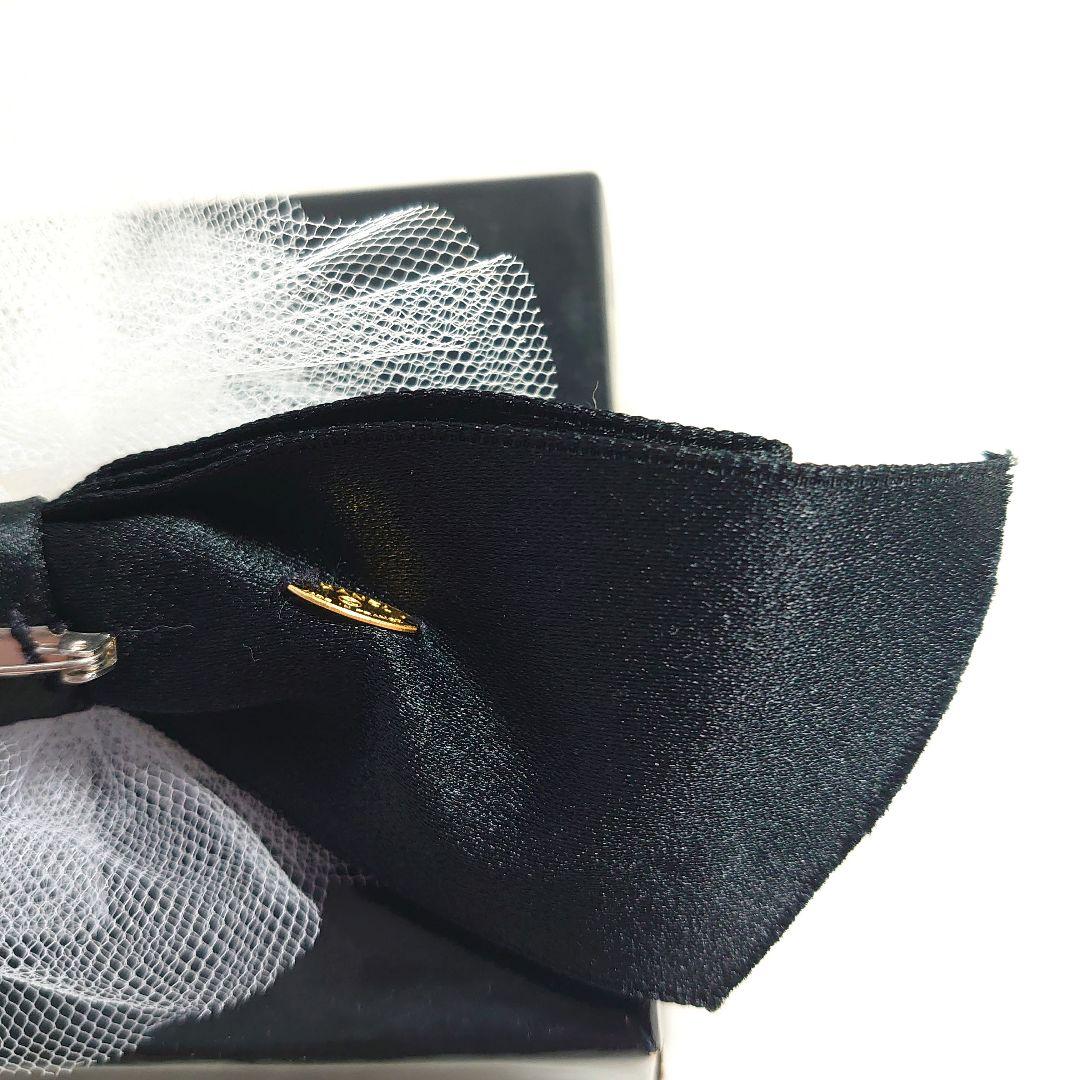 シャネル　コサージュ　リボン　ブローチ　白レース＆黒サテンリボン　メッシュ