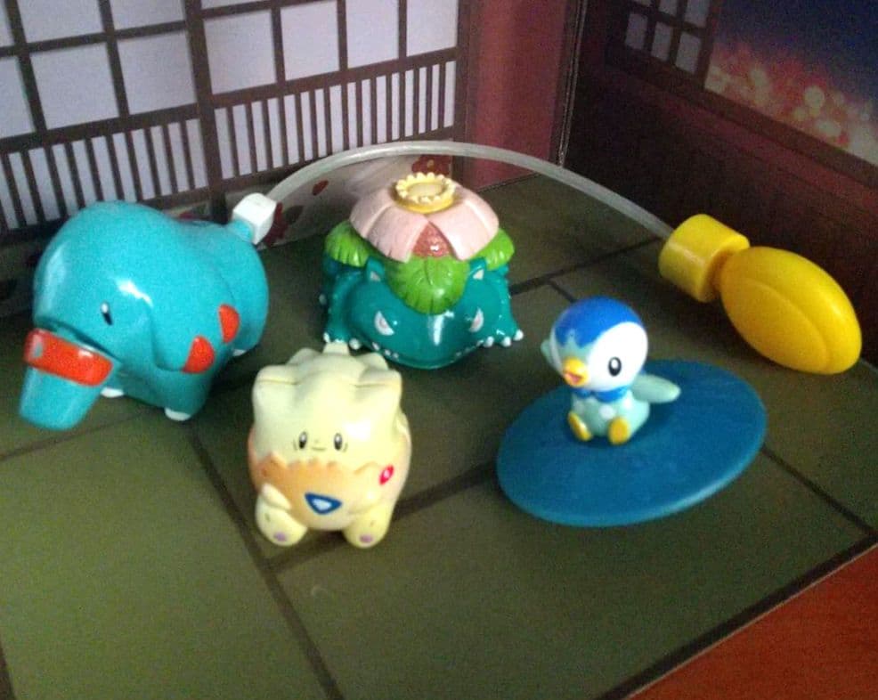 平成レトロ 希少 ポケットモンスター くるりんマスコット ピカチュウ