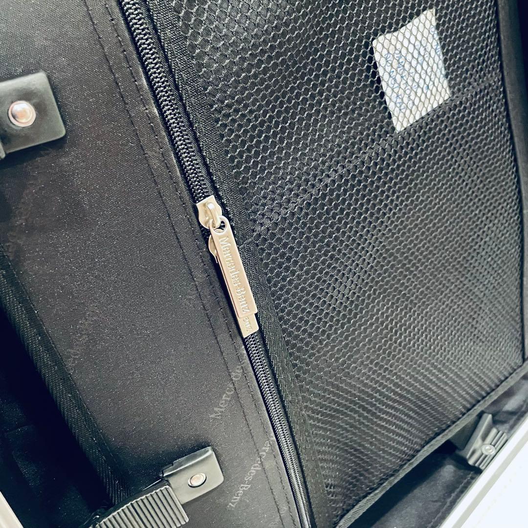メルセデス・ベンツ　アルミ　スーツケース　キャリーケース　32L 4輪　未使用