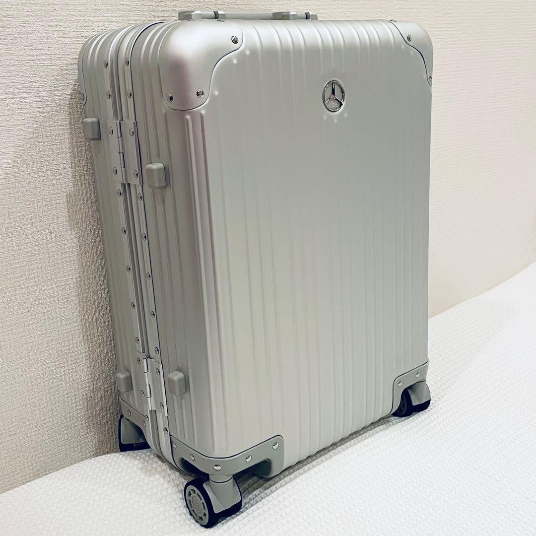 メルセデス・ベンツ　アルミ　スーツケース　キャリーケース　32L 4輪　未使用